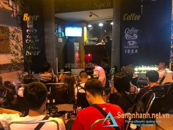 Sang nhanh quán cafe mặt tiền đường Phạm Văn Đồng.