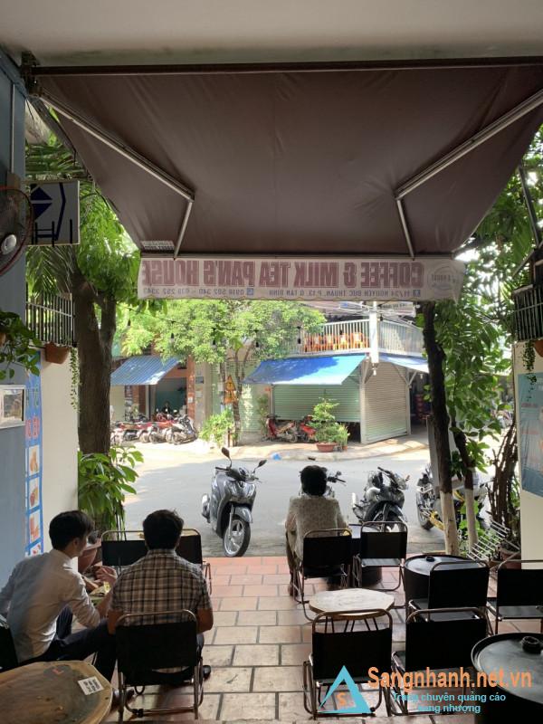 Sang quán cafe