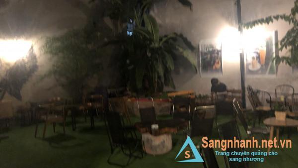 Sang quán cafe