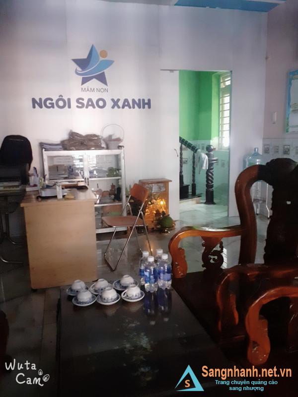 Sang trường mầm non