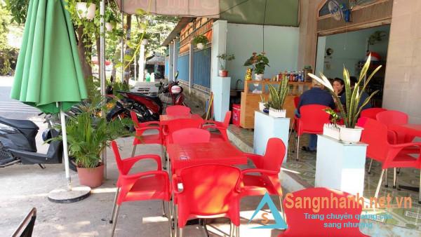 Sang quán cafe