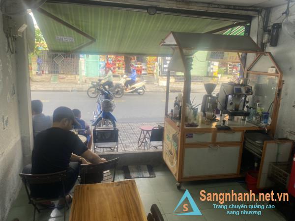 Sang quán cafe