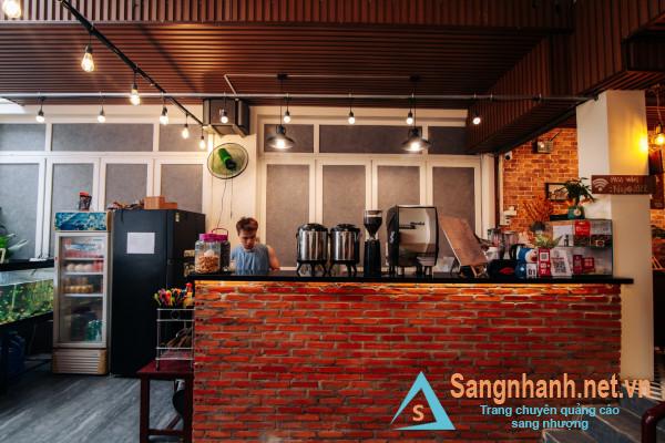 Sang quán cafe