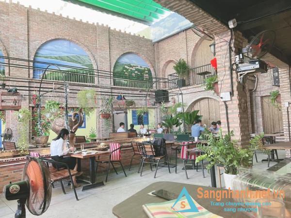 Sang quán cafe