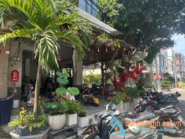 Sang quán cafe