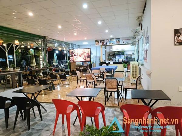 Sang quán cafe