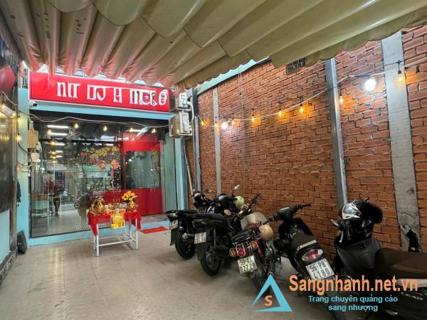 Sang Nhượng Quán Mì Bò Ở Trung Tâm Quận 7