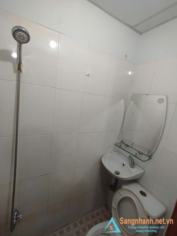 Sang nhà trọ