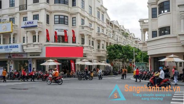 Sang quán cafe