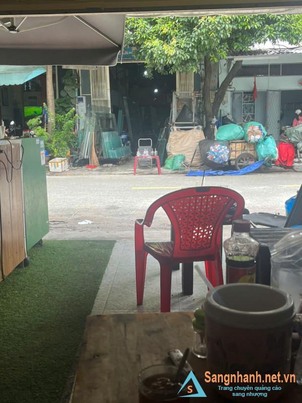 Sang quán cafe