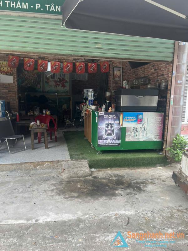 Sang quán cafe
