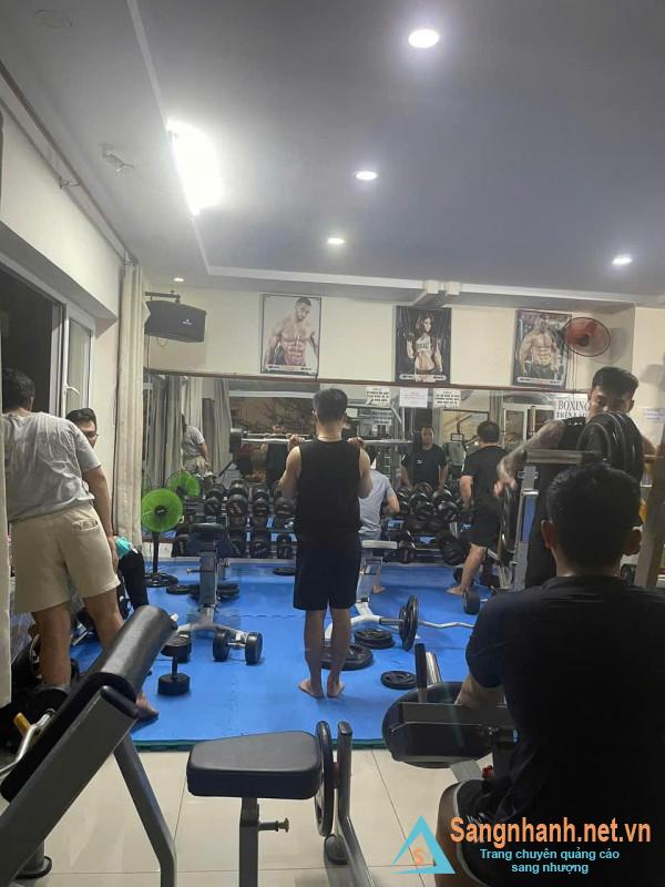 Sang CLB thể hình