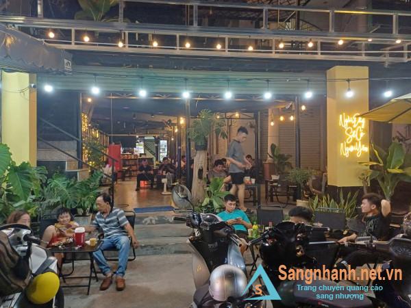 Sang quán cafe